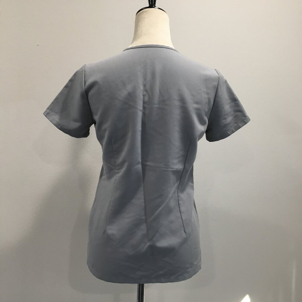 FIGS Gray CATARINA One Pocket Short Sleeve Classic Fit Scrubs Medical Shirt Top - Picture 10 of 10